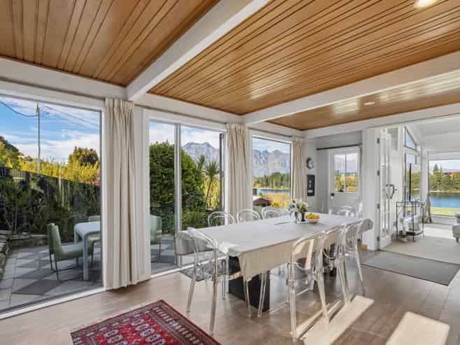 19 Hobart Street, Queenstown