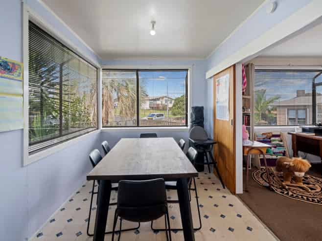 24 Cramond Drive, Mangere East