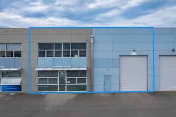 Modern Warehouse & Office in Casebrook