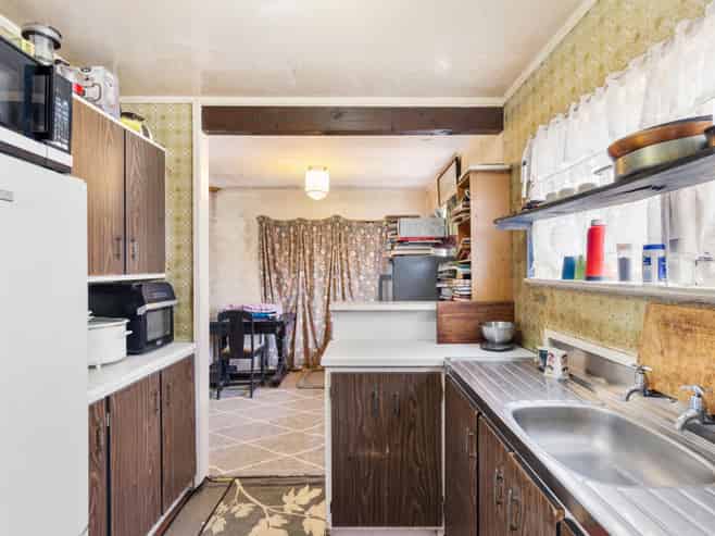 37 Burundi Avenue, Clendon Park