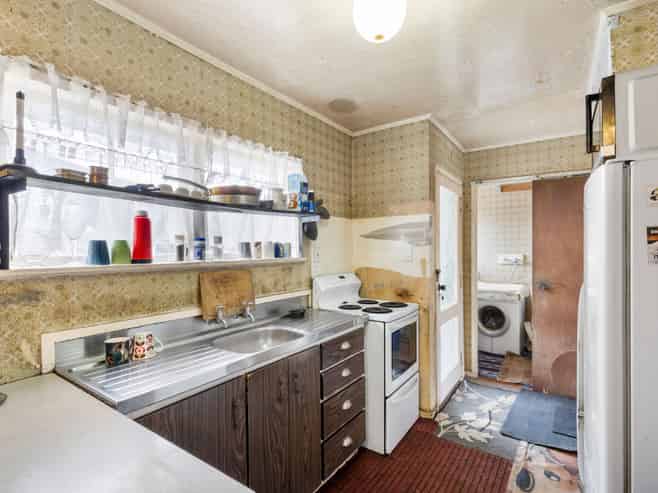 37 Burundi Avenue, Clendon Park