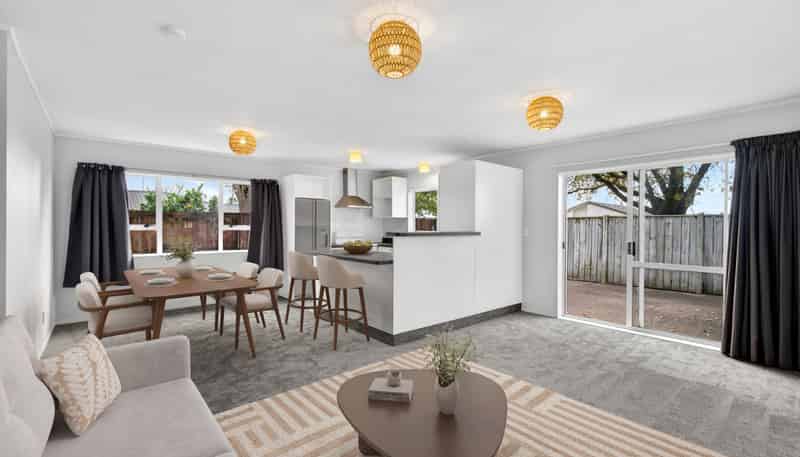 58B Whiting Crescent, Greenmeadows
