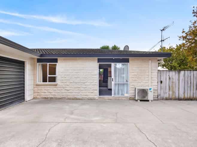 58B Whiting Crescent, Greenmeadows