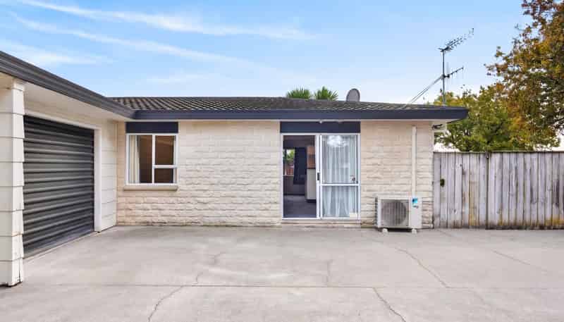 58B Whiting Crescent, Greenmeadows