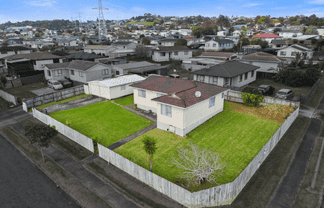 24 Dissmeyer Drive, Clover Park
