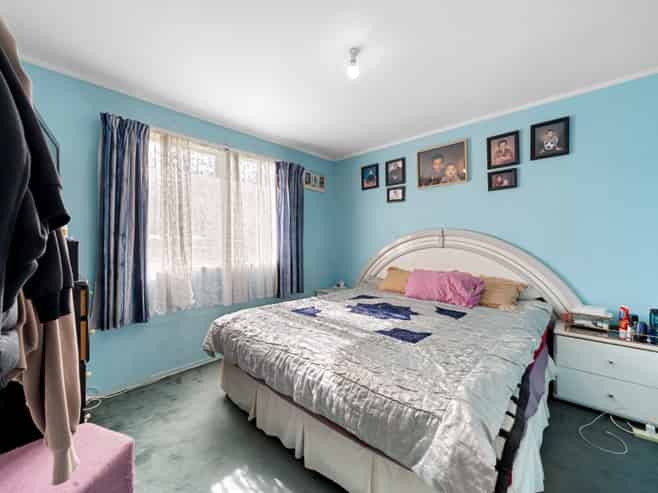 24 Dissmeyer Drive, Clover Park