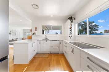 45 Vipond Road, Stanmore Bay