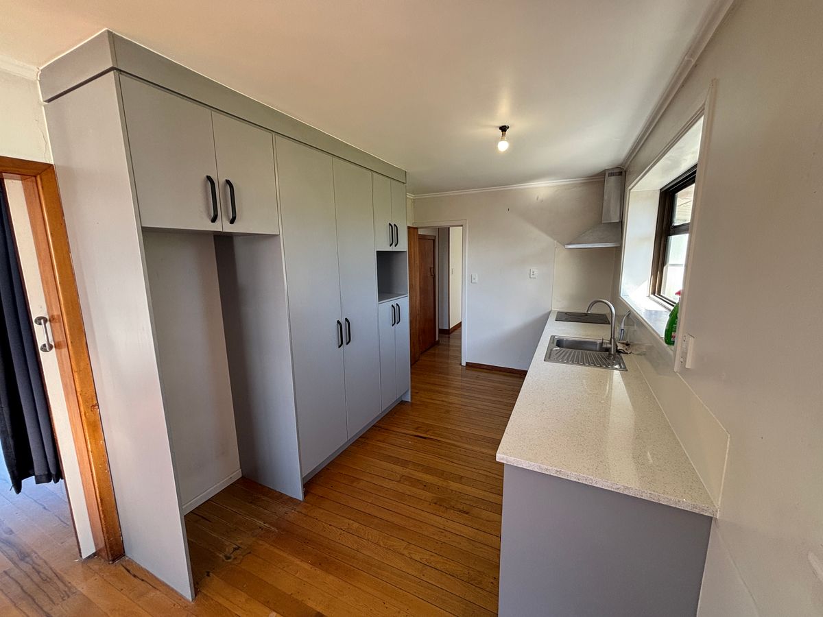 3 bedrooms, Mount Roskill - Widok 4
