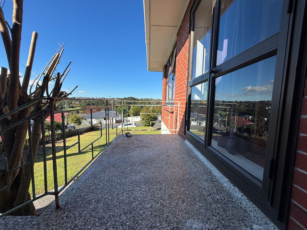 3 bedrooms, Mount Roskill - Widok 3