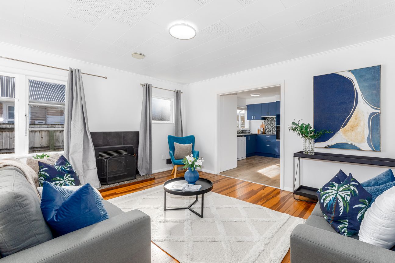 Perfect First Home in Popular Parkway! - Aanzicht 2