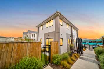 2/39 Oram Avenue, New Brighton