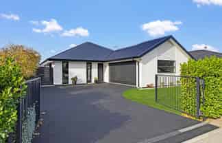 35 Kahuraki Drive, Pegasus