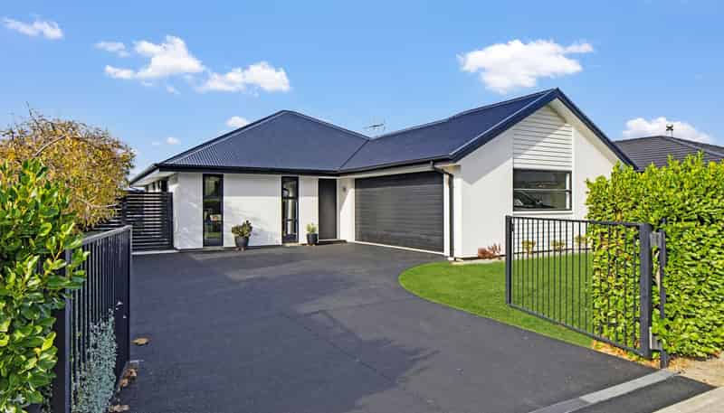35 Kahuraki Drive, Pegasus