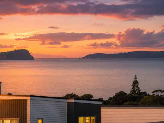 16 Moki Place, Long Bay