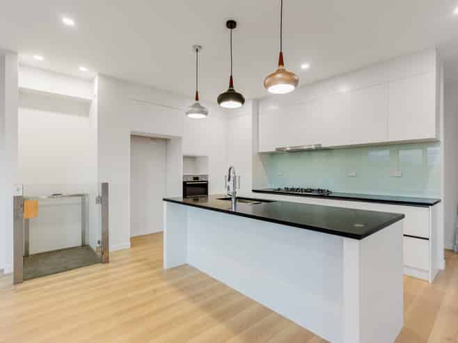 16 Moki Place, Long Bay