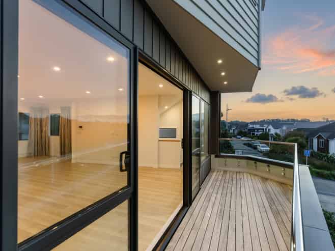 16 Moki Place, Long Bay