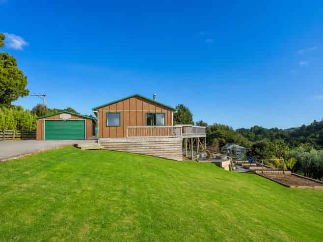 165 Owhiwa Road, Parua Bay