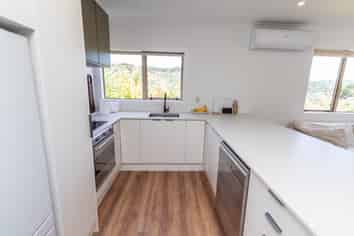 2A Downing Street, Crofton Downs