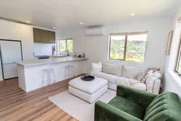 2A Downing Street, Crofton Downs