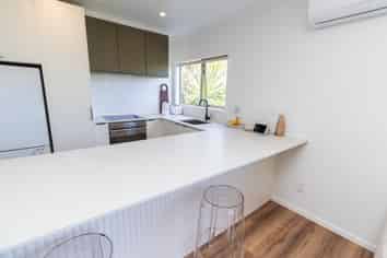 2A Downing Street, Crofton Downs