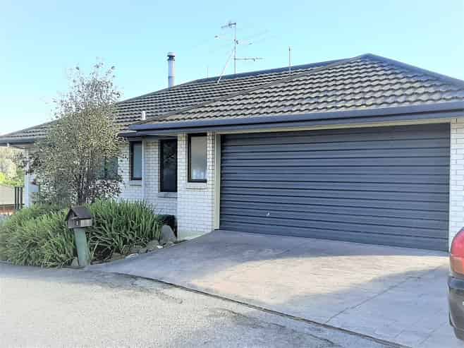 8 Burton Way, Bishopdale