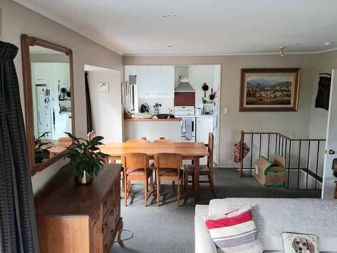 8 Burton Way, Bishopdale