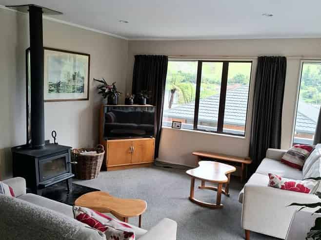 8 Burton Way, Bishopdale