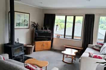 8 Burton Way, Bishopdale