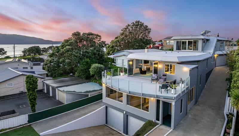 56 Wharemauku Road, Raumati Beach