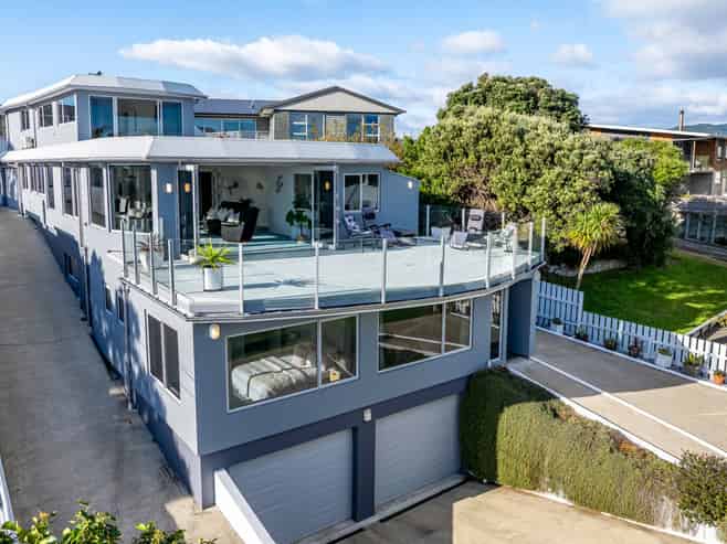 56 Wharemauku Road, Raumati Beach