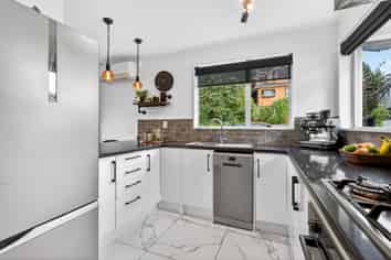 4A Cedar Street, Maungaraki