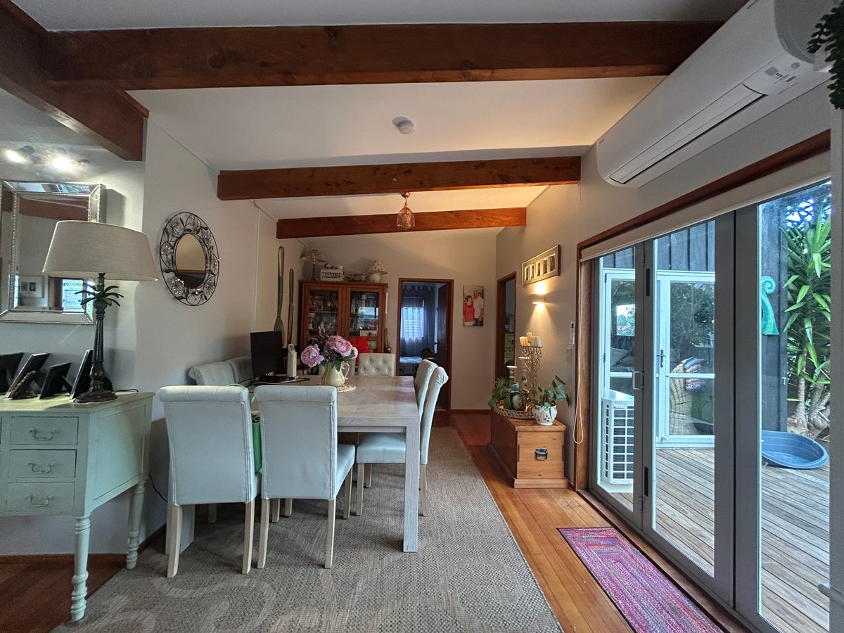 3-Bedroom Home Situated in Mangawhai Heads - Mehr