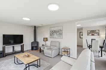 9 Glenys Place, Broomfield