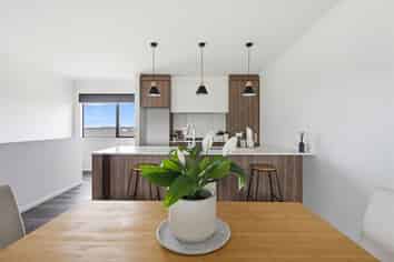 1/8 Crest Rise, Flagstaff