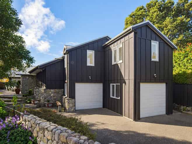 8 River Glade, Waikanae