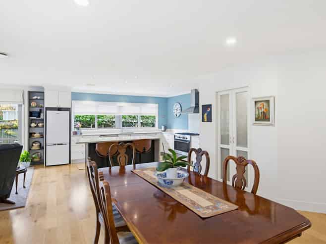 8 River Glade, Waikanae