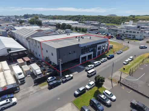 900sqm A-Grade Building with Massive Profile
