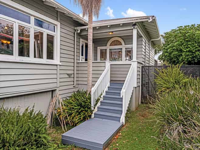 30 Volcanic Street, Mount Eden