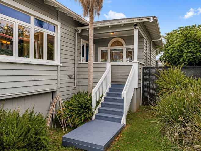 30 Volcanic Street, Mount Eden