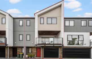 3B Hemsway Place, Sunnyhills
