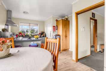 27 Island View Road, Western Heights