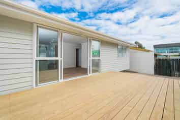 2/20B Moana Avenue, Orewa