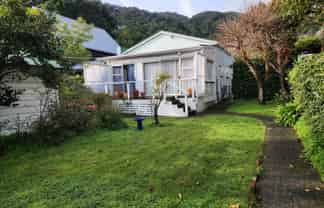 87 Muritai Road, Eastbourne