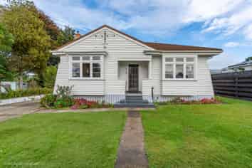 6 Murray Street, Forest Lake