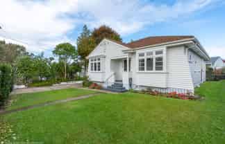 6 Murray Street, Forest Lake