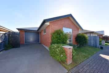 10 Bowmore Lane, Yaldhurst