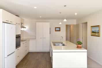 10 Bowmore Lane, Yaldhurst