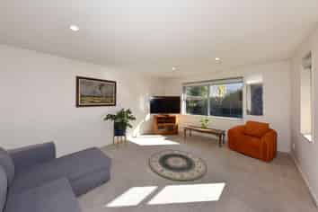 10 Bowmore Lane, Yaldhurst