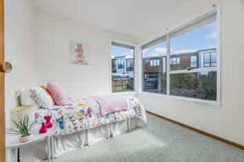 20 Bellringer Road, Massey