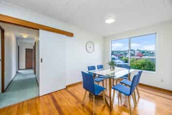 20 Bellringer Road, Massey